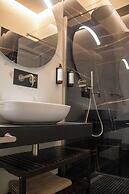 MARI Luxury Rooms and Suites
