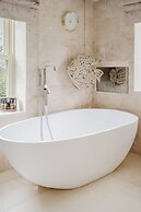 Inkerman House-Gorgeous House and Garden