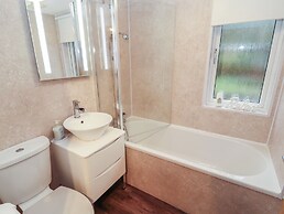 Dovedale Lodge
