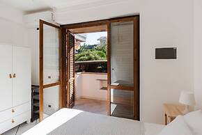 Margi Capomulini Home