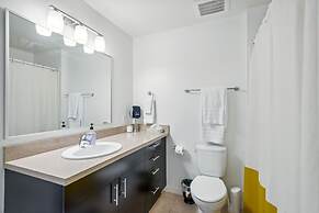 Hazelnut Suite - 204