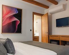 EDRA HOUSE