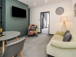 Flat 1, Mona House