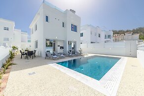 Green Bay Villa 17 in Protaras