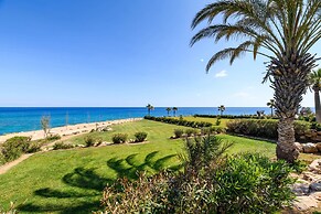 Royal Beachfront Villa
