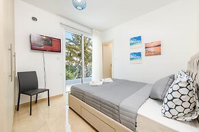 Green Bay Villa 16 in Protaras