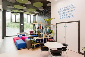 Student Only Riverside House