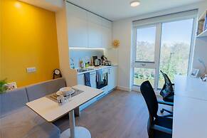 Student Only Riverside House