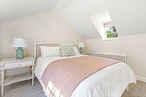 Honeypot Cottage - From 500 Per Night
