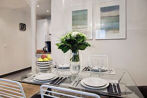 Paris Sevigne Elegant residence
