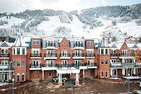 Luxury 3 Bedroom at The Aspen Mountain Residences in Downtown Aspen