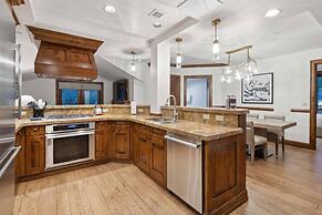 Luxury 3 Bedroom at The Aspen Mountain Residences in Downtown Aspen
