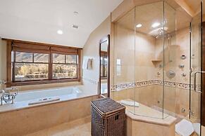 Luxury 3 Bedroom at The Aspen Mountain Residences in Downtown Aspen