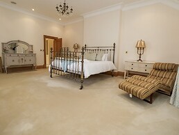 Mount House
