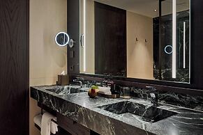 The Florentin by Althoff Collection