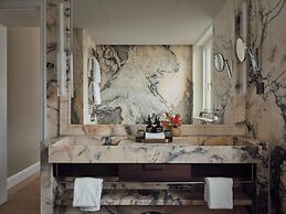 The Florentin by Althoff Collection