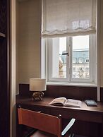 The Florentin by Althoff Collection