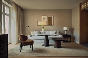 The Florentin by Althoff Collection