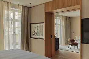 The Florentin by Althoff Collection
