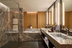 The Florentin by Althoff Collection
