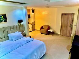 Slavan Suites & Apartments