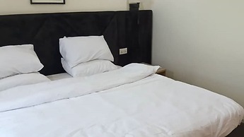 Slavan Suites & Apartments