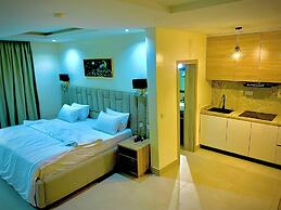Slavan Suites & Apartments