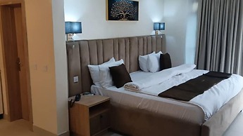 Slavan Suites & Apartments