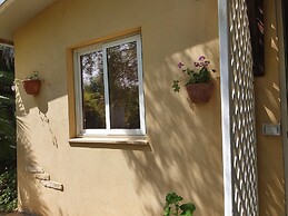 GARDEN HOTEL