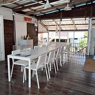 Aran hostel Spa&Cafe Riverside