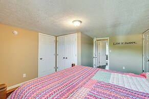 6 Mi to Lake Liberty: Pet-friendly Home w/ Yard