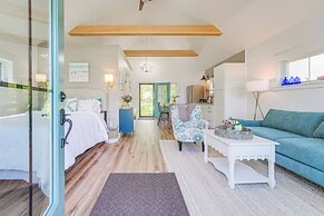 Oceanfront Studio w/ Private Dock in Harpswell!