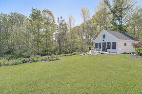 Oceanfront Studio w/ Private Dock in Harpswell!