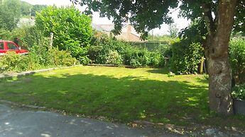4 Bed-2 Bath-bar-pool Table-library- Xmas Venue