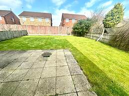 3 Bed-sleeps 6-garden-parking-pets