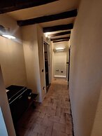 Il Corridore - Piccolo Borgo Tralacoasta