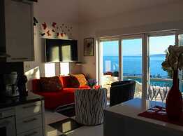 Seafront Apartment Sea Relax With Private Pool