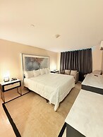 NOVA HOTEL BRONX