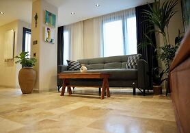 Khalkedon Suites