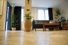 Khalkedon Suites