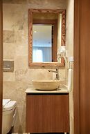 Khalkedon Suites