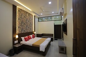 VL Patil Stays & Banquets