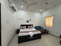 Murli Manohar Palace