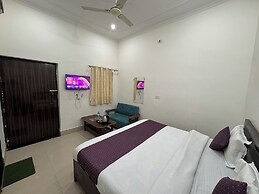 Murli Manohar Palace