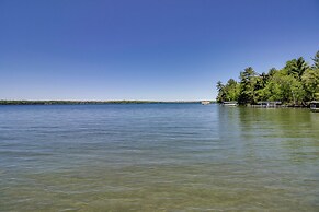 Hackensack Waterfront Retreat on Tenmile Lake