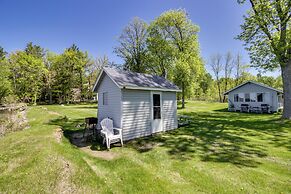 Hackensack Waterfront Retreat on Tenmile Lake