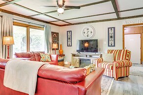 < 1/2 Mi to Lake: Secluded Gem in Cherokee Village