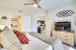 Family-friendly Condo w/ Pool Access in Phoenix!