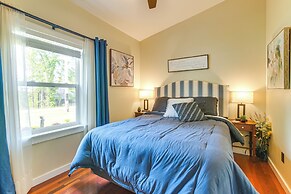 Hot Tub & Fire Pit: Rockbridge Getaway!