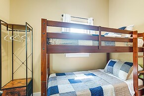 Hot Tub & Fire Pit: Rockbridge Getaway!